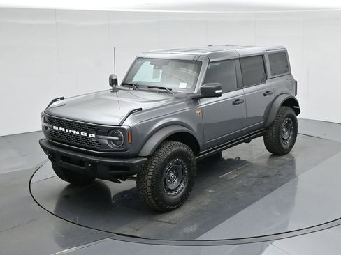 New 2025 Ford Bronco Badlands image 34