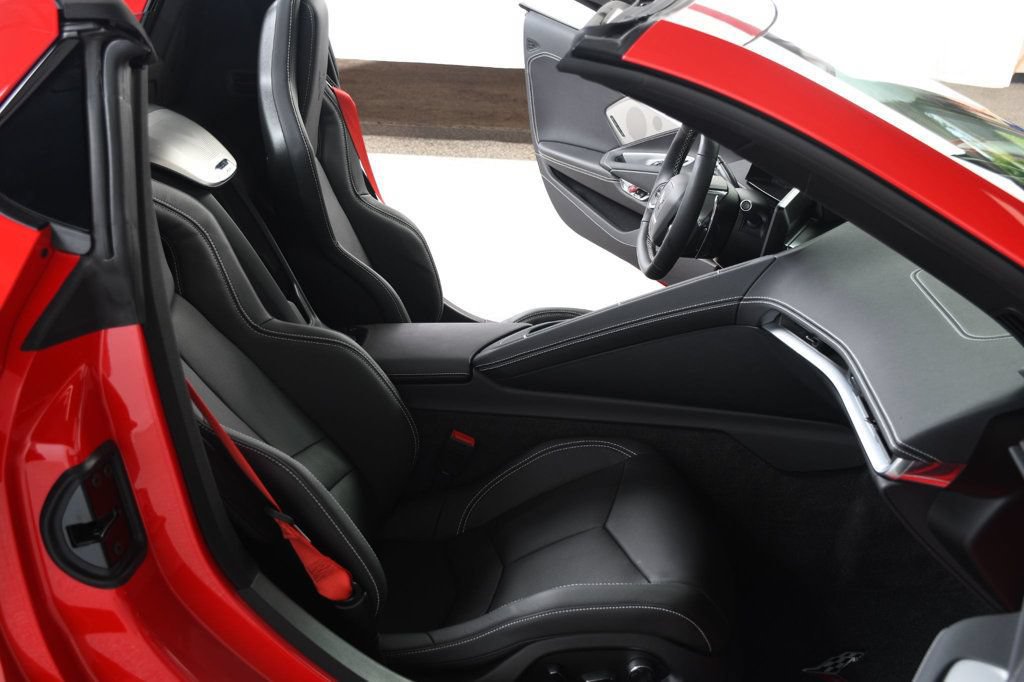 Used 2023 Chevrolet Corvette Stingray Preferred Conv w/ Z51 Performance Package RWD image 35