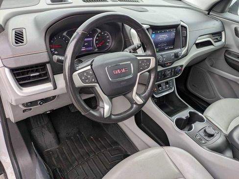 Used 2019 GMC Terrain SLT w/ Preferred Package image 2