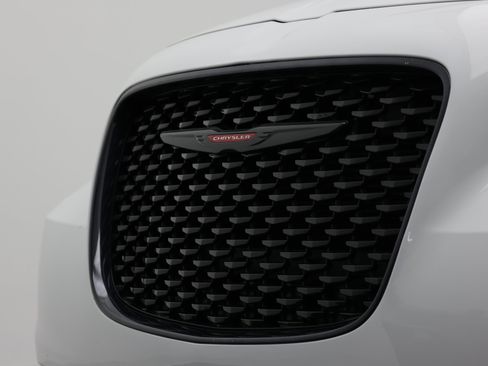 Used 2022 Chrysler 300 S RWD image 14