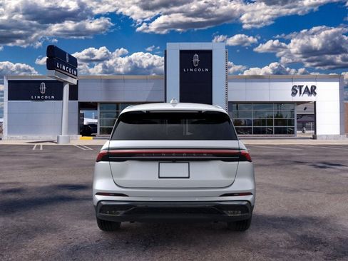 New 2026 Lincoln Nautilus Premier w/ Equipment Group 102A AWD/4WD image 5
