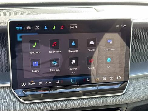 Certified 2025 Volkswagen Tiguan S image 30