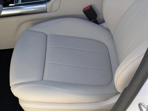 Used 2026 Mercedes-Benz GLA 250 image 4