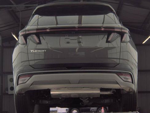 Used 2025 Hyundai Tucson Limited FWD image 5