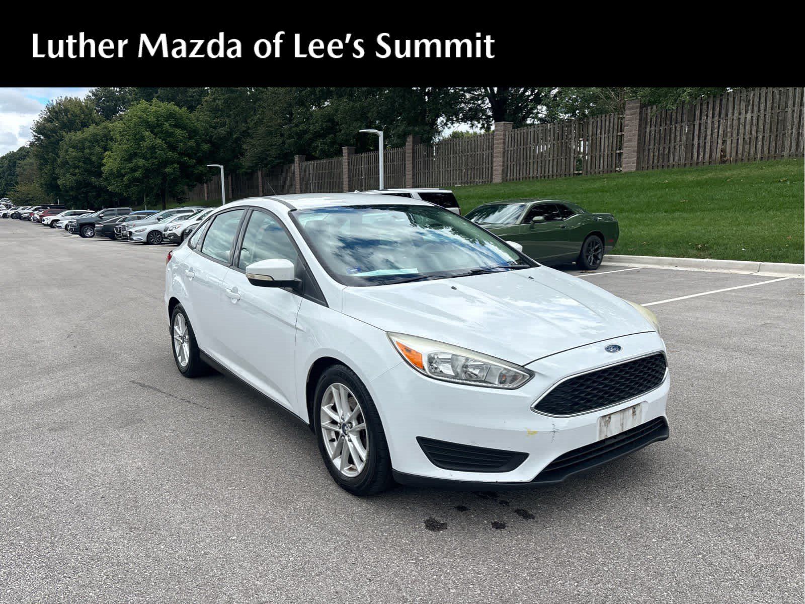 Used 2016 Ford Focus SE FWD image 1