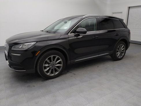 Used 2022 Lincoln Corsair AWD w/ Premium Package image 2