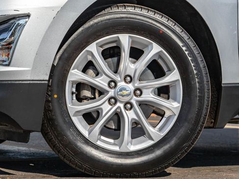 Used 2020 Chevrolet Equinox LS FWD image 6