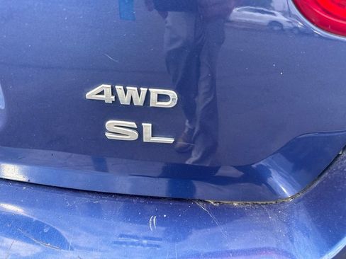 Used 2019 Nissan Pathfinder SL AWD/4WD image 3