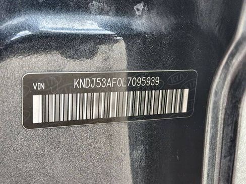 Used 2020 Kia Soul GT-Line Turbo FWD image 32