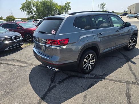 Used 2022 Volkswagen Atlas SE AWD/4WD image 2