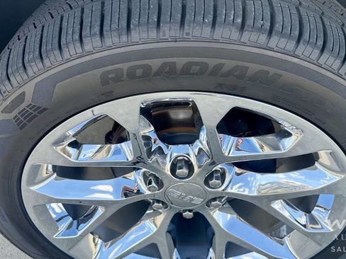 Used 2020 GMC Yukon Denali w/ Open Road Package image 31