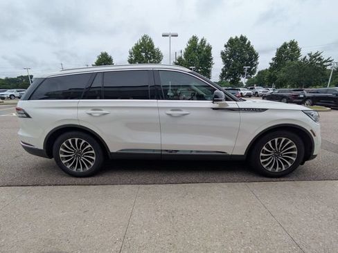 Used 2020 Lincoln Aviator Reserve w/ Equipment Group 201A RWD image 9