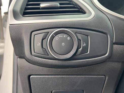 Used 2017 Ford Edge SEL w/ Equipment Group 201A image 11