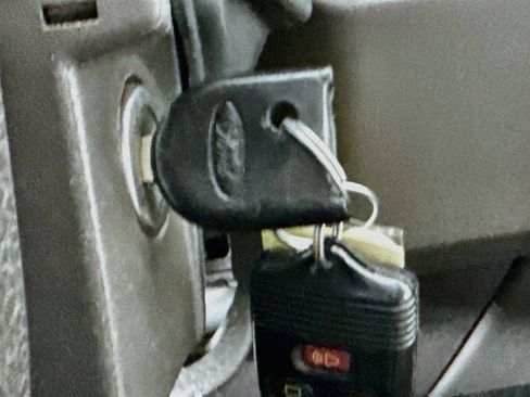 Used 2010 Ford F150 2WD SuperCrew image 18