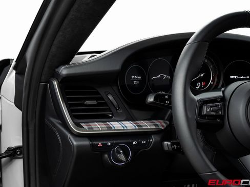 Used 2025 Porsche 911 Turbo S AWD/4WD image 28