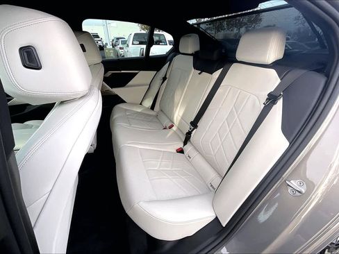 Used 2024 BMW i5 M60 w/ Executive Package image 27