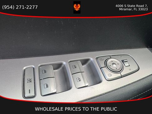 Used 2021 Hyundai Palisade SE AWD/4WD image 18