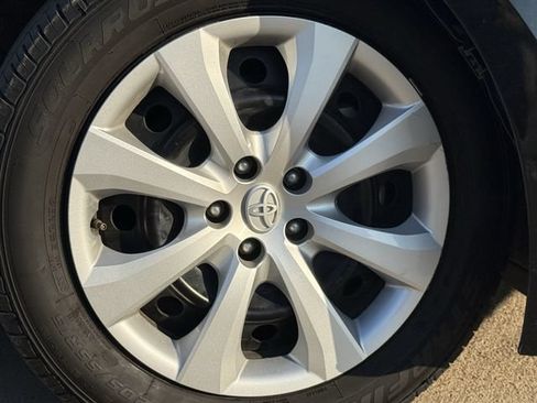 Used 2024 Toyota Corolla LE FWD image 10