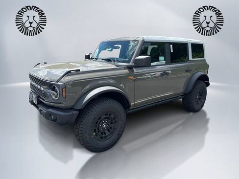 New 2026 Ford Bronco Badlands AWD/4WD image 1