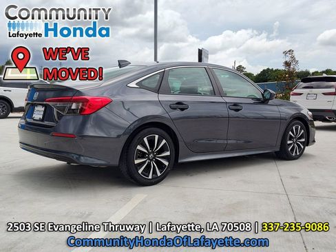Used 2024 Honda Civic EX image 9