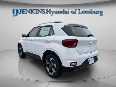 New 2026 Hyundai Venue SEL image 9