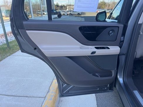 Used 2021 Lincoln Aviator Reserve w/ Equipment Group 201A image 20