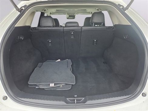 Used 2019 MAZDA CX-5 Touring image 32