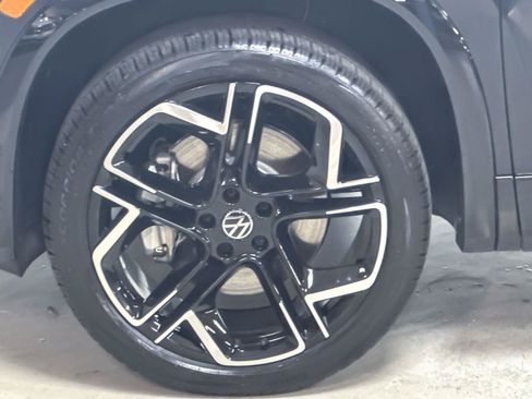 New 2026 Volkswagen Tiguan SEL R-Line AWD/4WD image 25