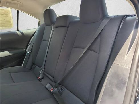 Used 2025 Toyota Corolla LE FWD image 21
