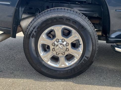 Used 2025 RAM 2500 Big Horn AWD/4WD image 6