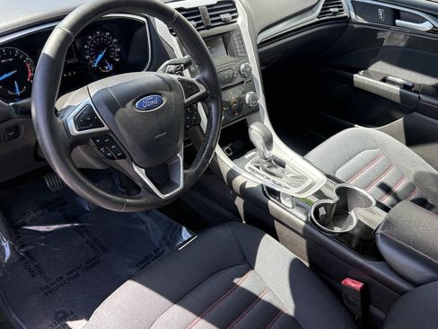 Used 2015 Ford Fusion SE w/ Equipment Group 201A FWD image 11