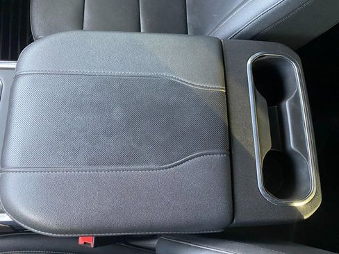 Used 2024 Chevrolet Silverado 2500 LTZ w/ LTZ Convenience Package image 20