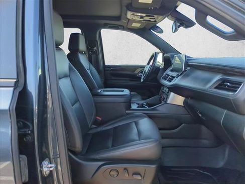 Used 2021 Chevrolet Tahoe Z71 w/ Z71 Off-Road Package AWD/4WD image 22