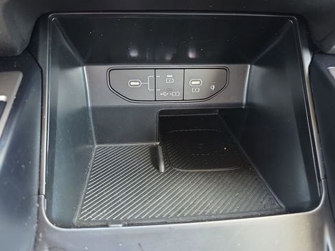 Used 2025 Kia Sorento S w/ Panoramic Sunroof Package FWD image 24