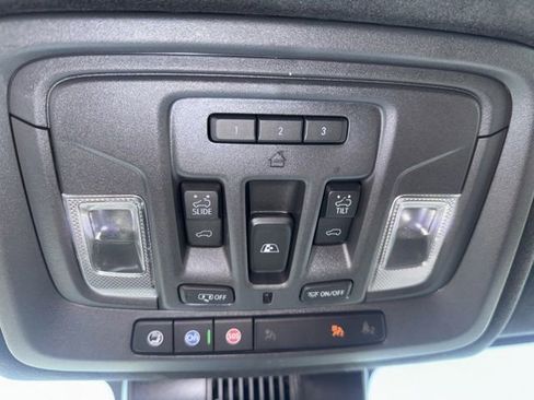 Used 2023 GMC Sierra 1500 Denali Ultimate AWD/4WD image 28