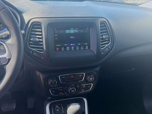 Used 2019 Jeep Compass Sport FWD image 12