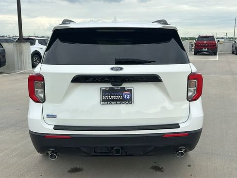 Used 2024 Ford Explorer ST-Line w/ Class IV Trailer Tow Package RWD image 13