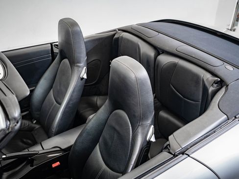 Used 2008 Porsche 911 Carrera 4 image 17