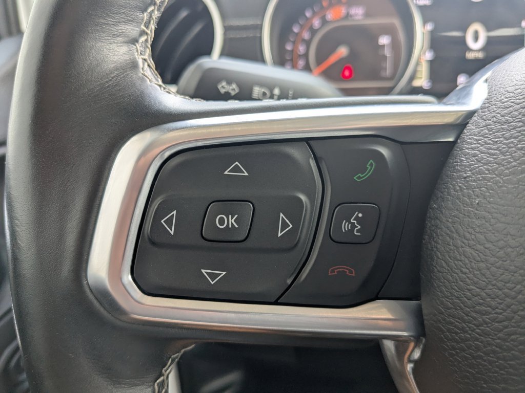 Used 2023 Jeep Wrangler Unlimited Sahara w/ Cold Weather Group AWD/4WD image 23