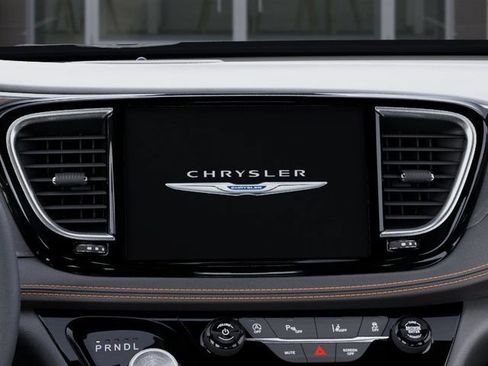 New 2026 Chrysler Pacifica Pinnacle FWD image 19
