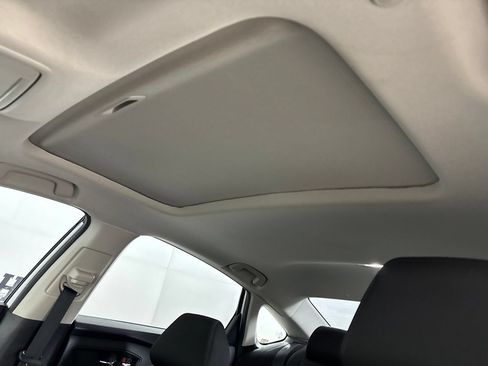 Used 2023 Honda Accord EX image 9
