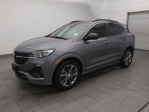 Used 2020 Buick Encore GX Select w/ Sport Touring Package FWD image 2