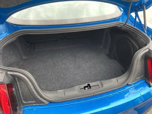 Used 2019 Ford Mustang Shelby GT350 w/ Technology Package image 36