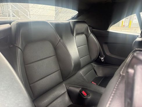 Used 2017 Ford Mustang GT Premium image 8