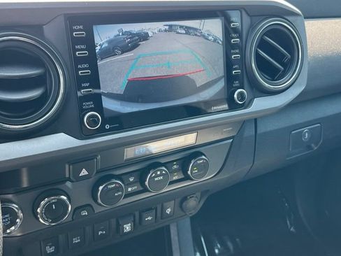 Used 2021 Toyota Tacoma TRD Sport w/ Technology Package AWD/4WD image 19