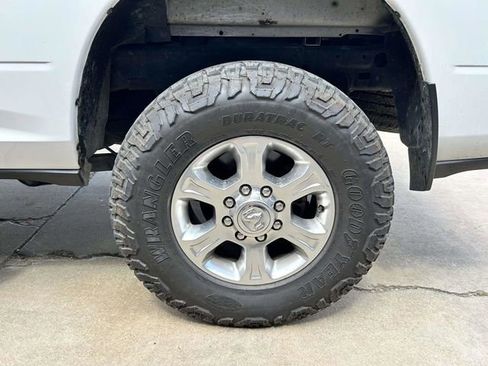 Used 2022 RAM 2500 Big Horn w/ Level 1 Equipment Group image 7