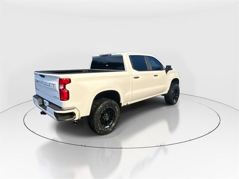 Used 2020 Chevrolet Silverado 1500 Custom w/ Custom Value Package image 8