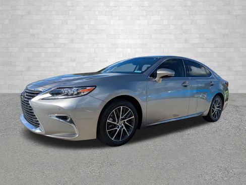 Used 2018 Lexus ES 350 image 5