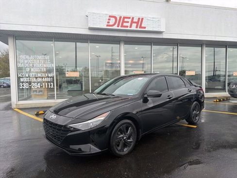 Used 2022 Hyundai Elantra SEL FWD image 1