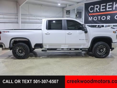 Used 2025 Chevrolet Silverado 2500 LT w/ Convenience Package AWD/4WD image 7